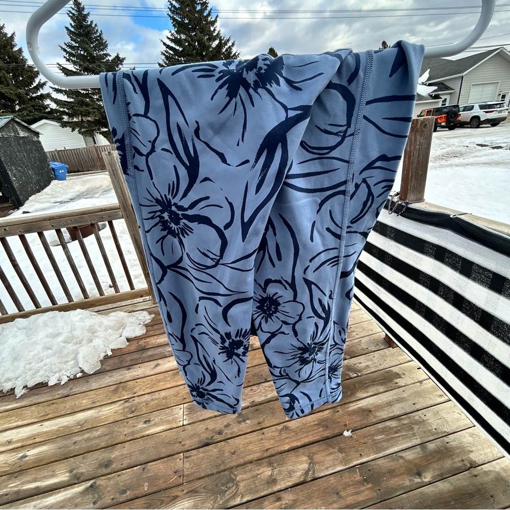 Women's Blue Floral Active Leggings & Hoodie Set - Picture 2 of 6